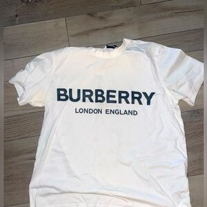 Womens Burberry shirt size medium